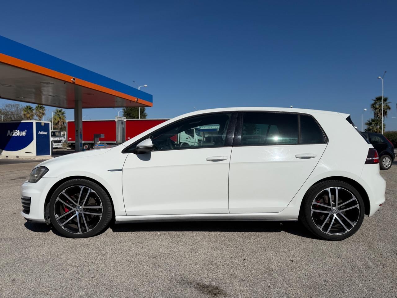 Volkswagen Golf 2.0 TDI DSG 5p. Highline BlueMotion Technology