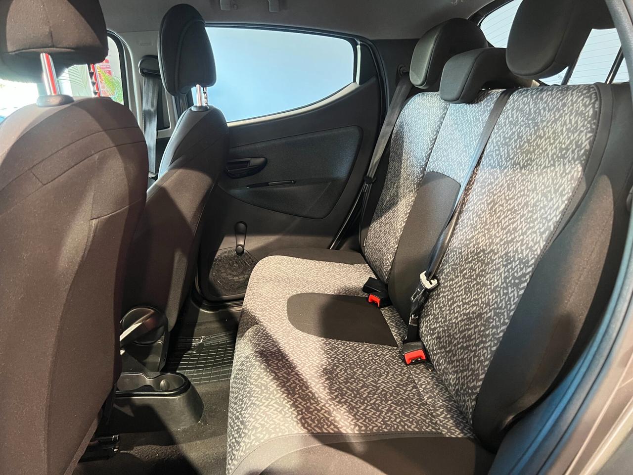 Lancia Ypsilon 1.0 FireFly 5 porte S&S Hybrid