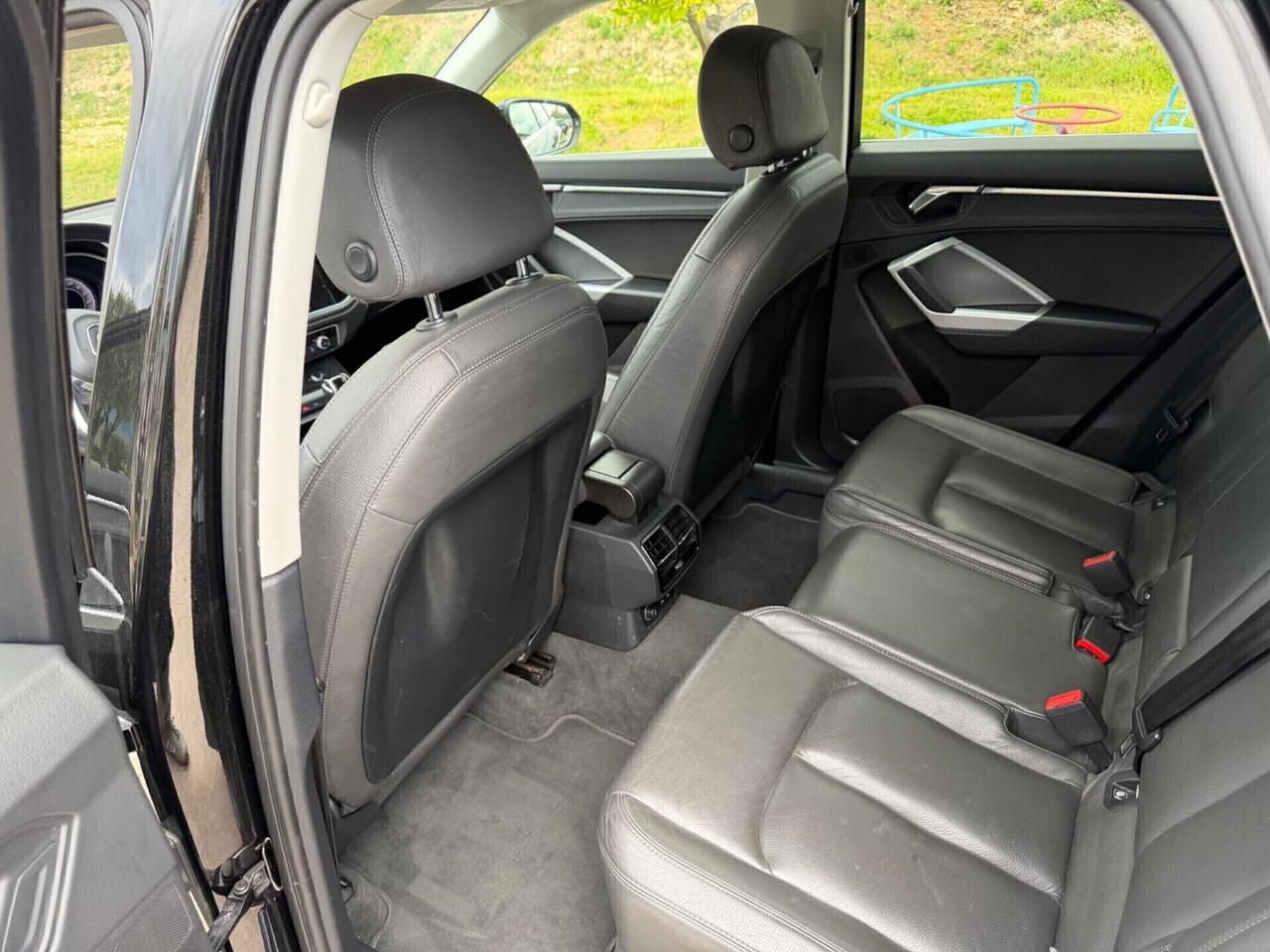 Audi Q3 35 TDI S tronic line edition