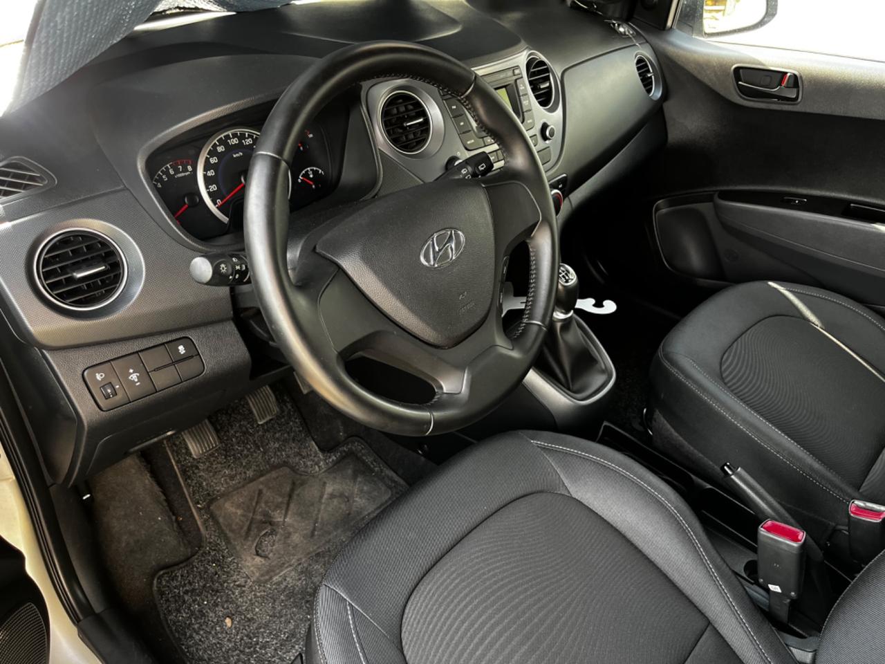 Hyundai i10 1.0 Benzina 2018 (neopatentati)