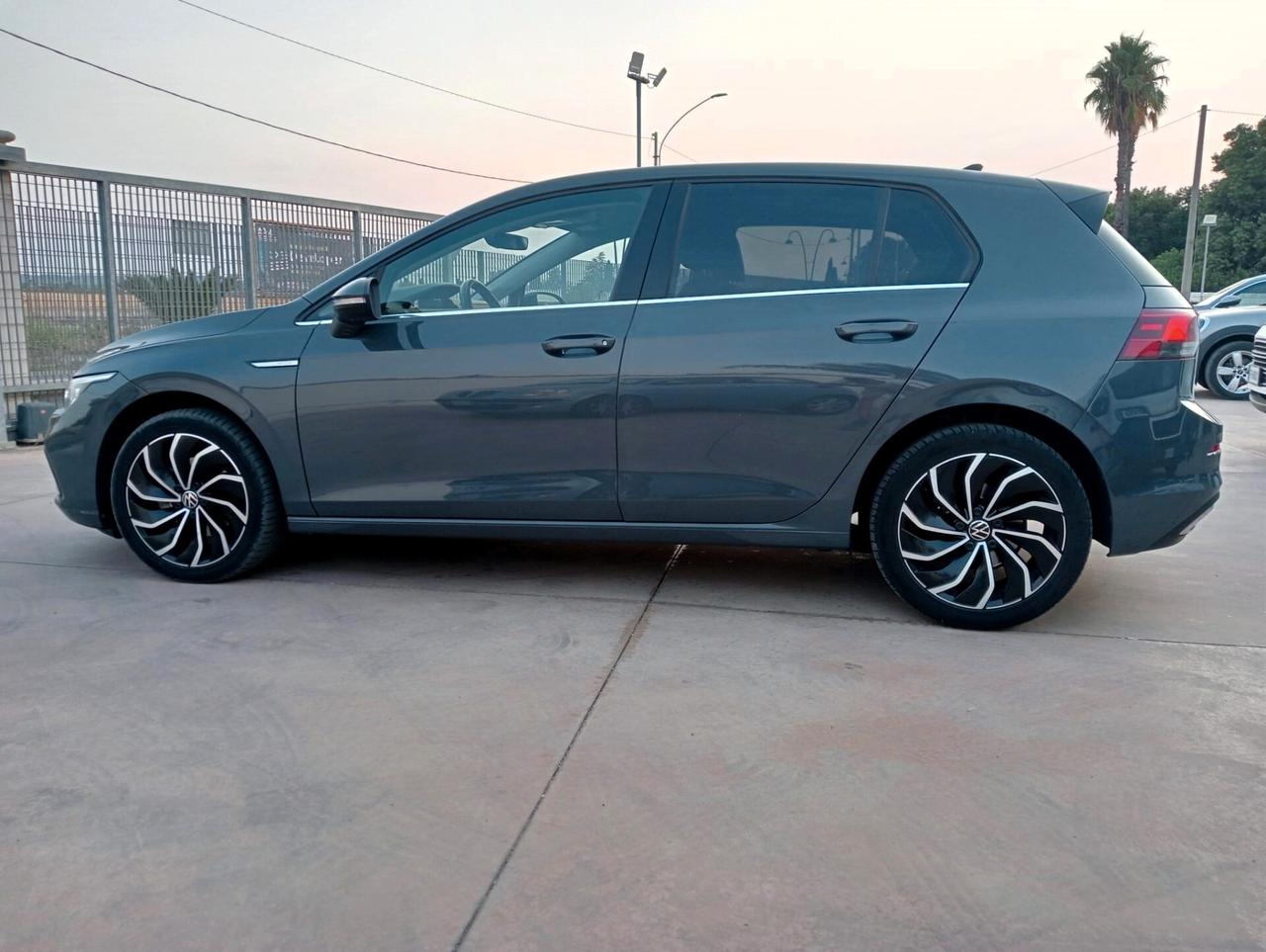 Volkswagen Golf 2.0 TDI DSG SCR Style