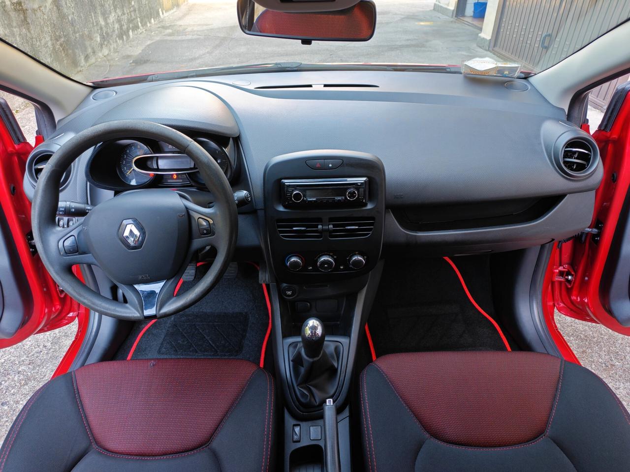 Renault Clio 1.2 BENZINA 73cv / Neopatentati