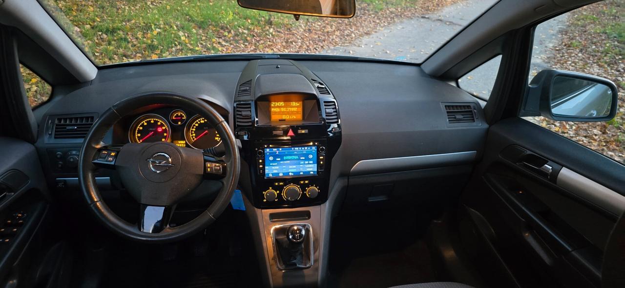 Opel Zafira 1.6 16V VVT One