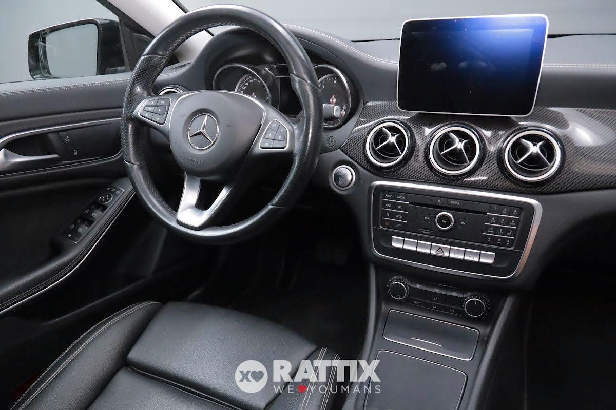Mercedes-Benz CLA 200 200 d Premium Auto + Night Pack & tetto apribile