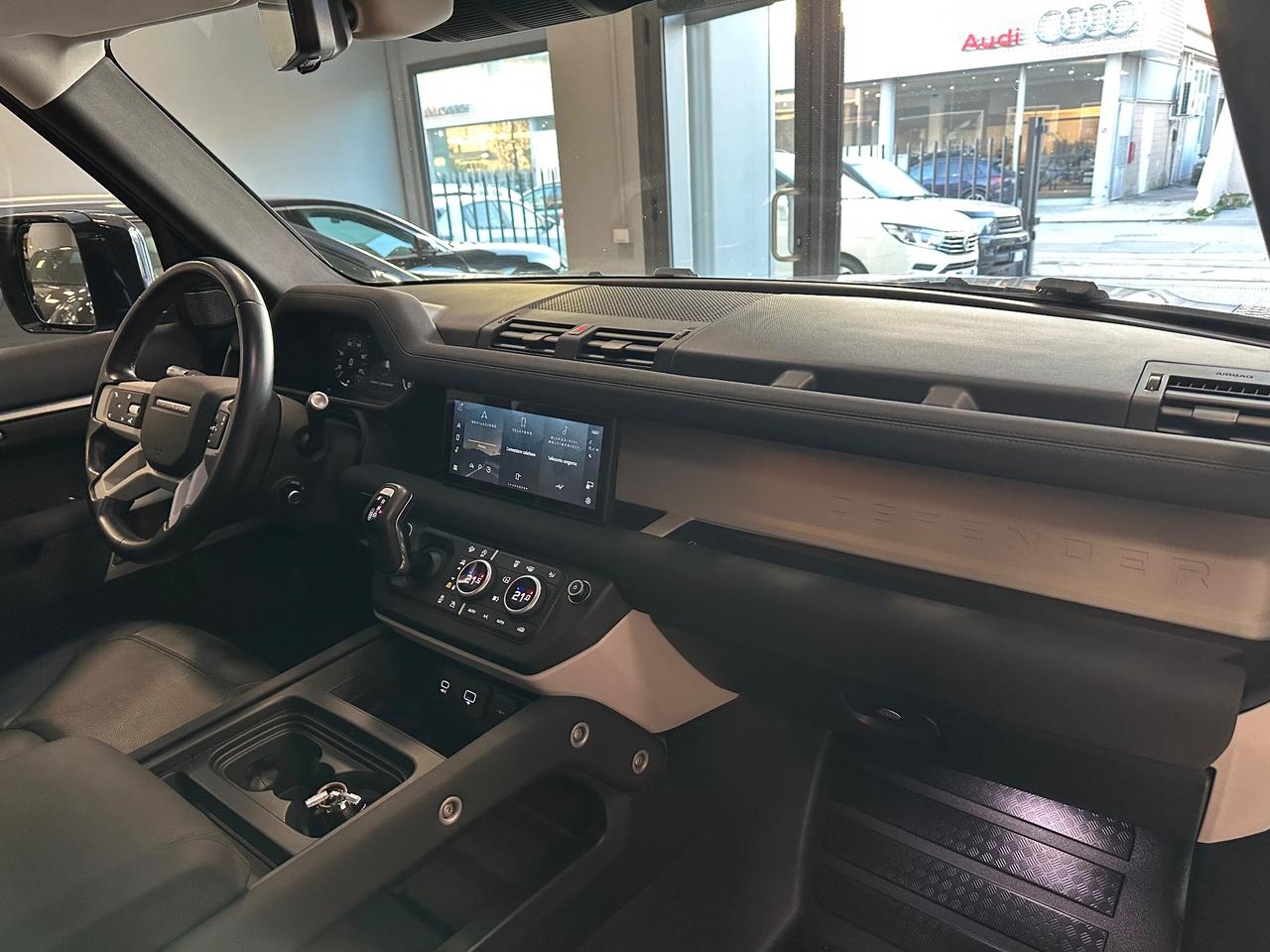 Land Rover Defender 110 3.0D I6 200 CV AWD Auto SE