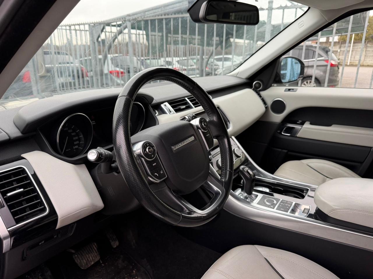 Land Rover Range Sport 3.0 TDV6 HSE