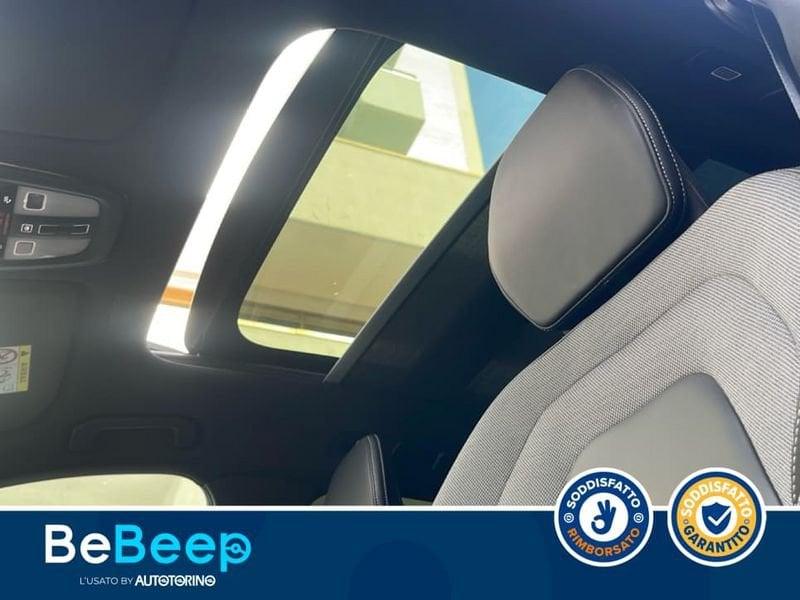 Volvo XC60 2.0 B4 PLUS DARK AWD AUTO