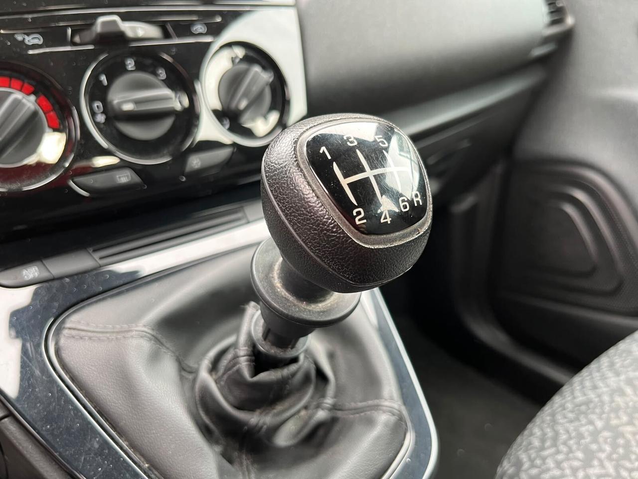 Lancia Ypsilon 1.0HIBRID UNIPRO' *PREZZO VERO*