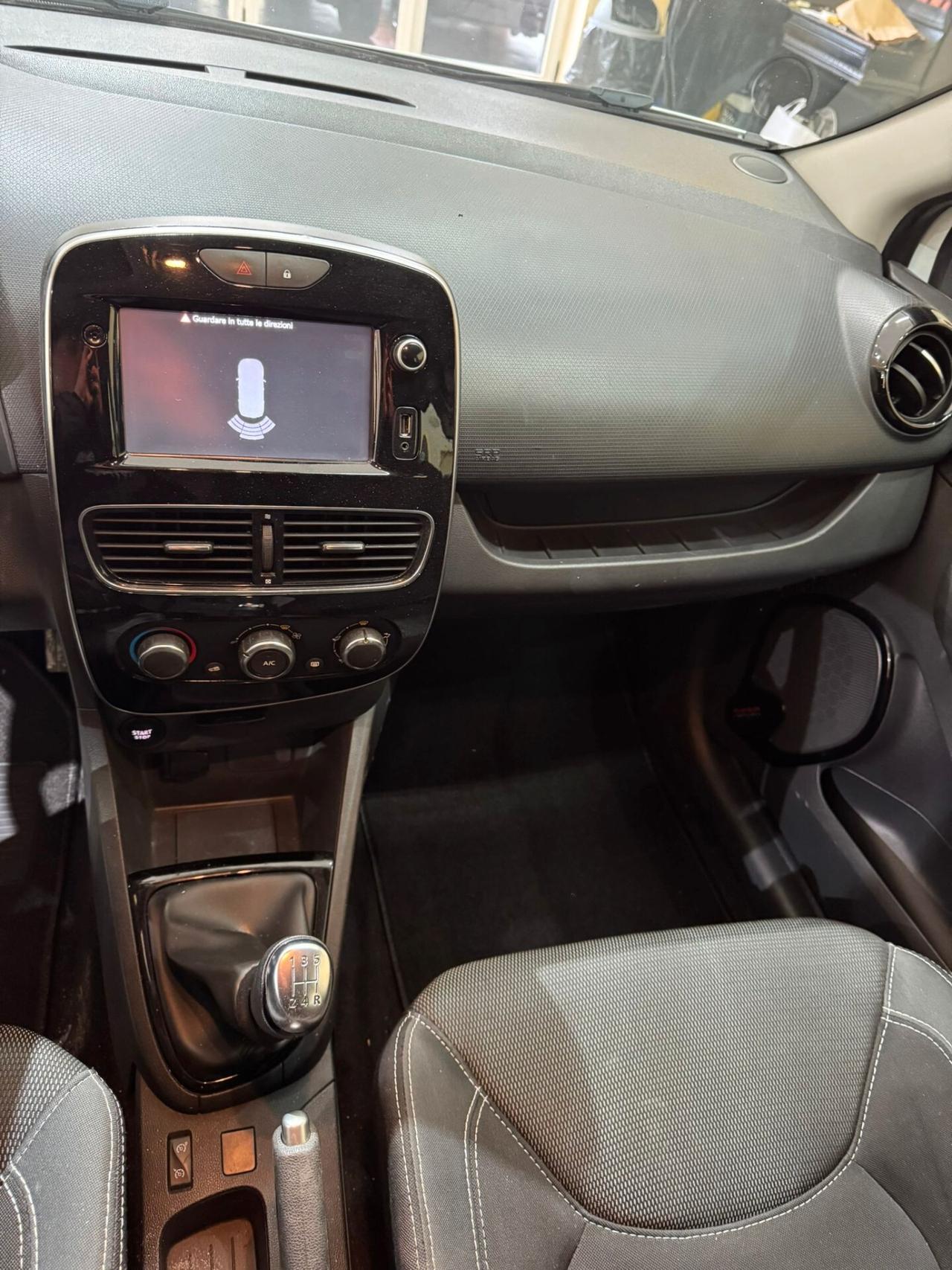 Renault Clio dCi 8V 75 CV 5 porte Moschino Intens