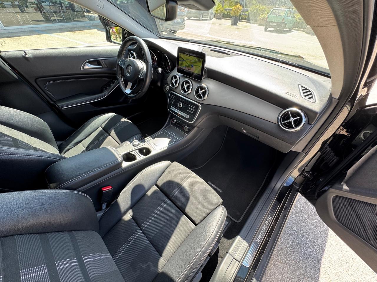 Mercedes-benz GLA 200 d Automatic Sport