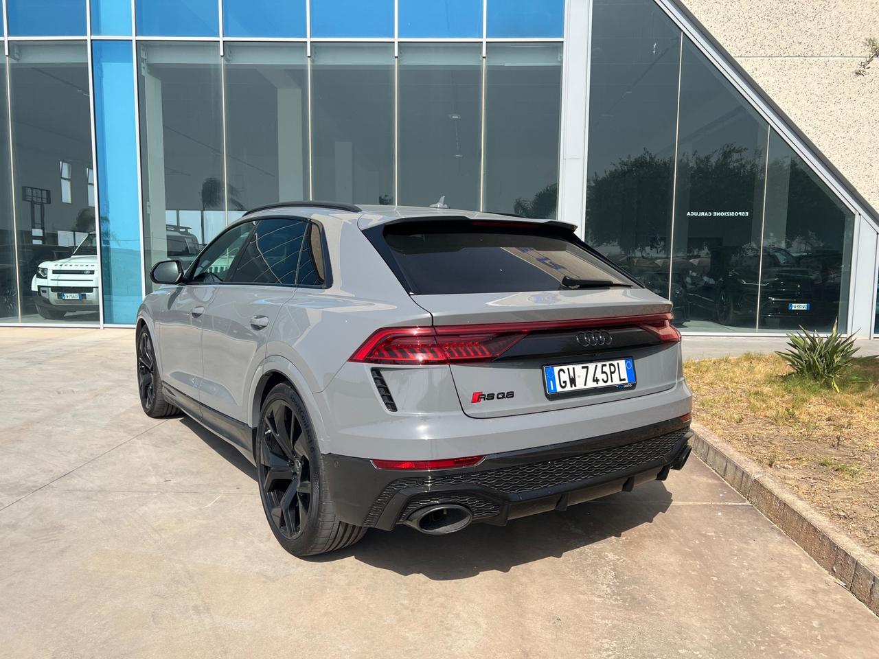 Audi RS Q8 4.0 mhev possibilità noleggio no scoring
