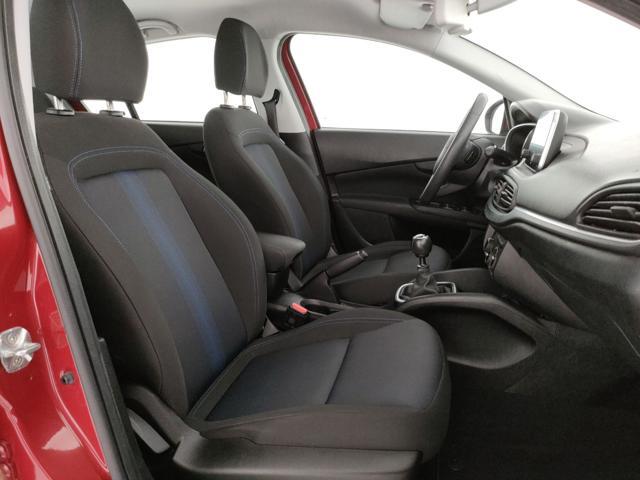 FIAT Tipo 1.4 5 porte Easy con CarPlay e Retrocamera