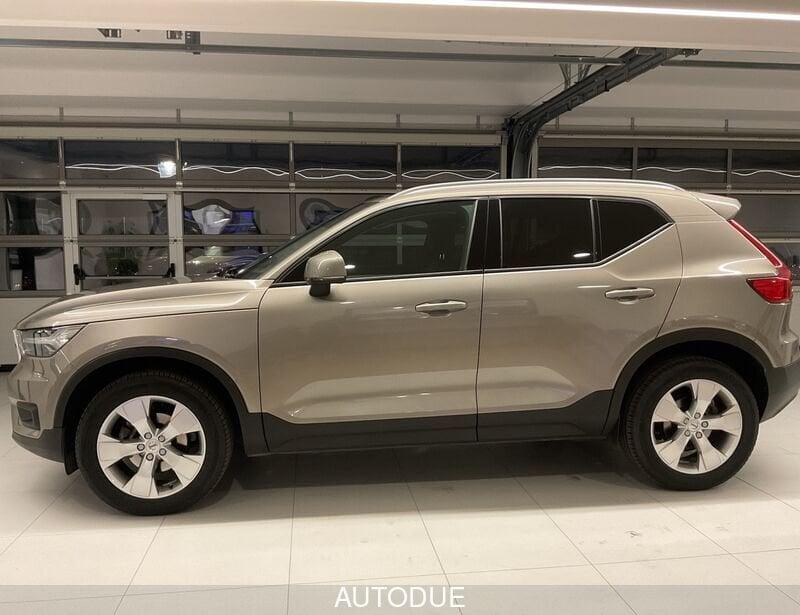 Volvo XC40 1.5 T2 MOMENTUM CORE GEARTRONIC