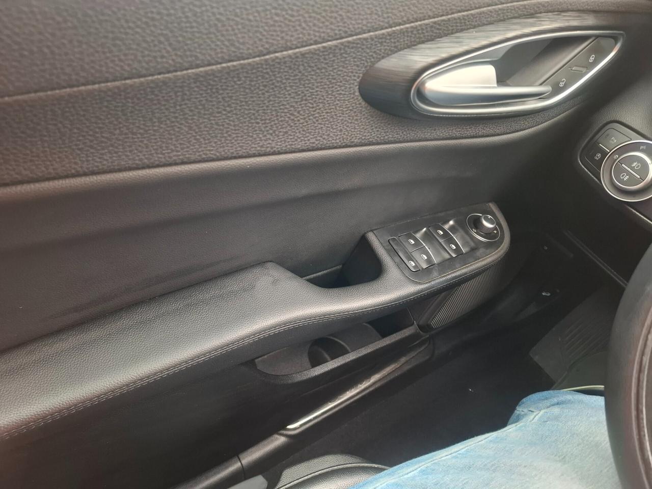 Alfa Romeo Giulia - 2.2 Eco Business Super 180 CV