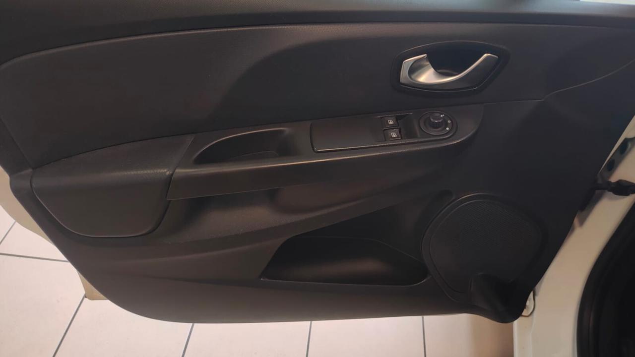 Renault Clio 1.5 dCi 8V 75CV 5 porte Live