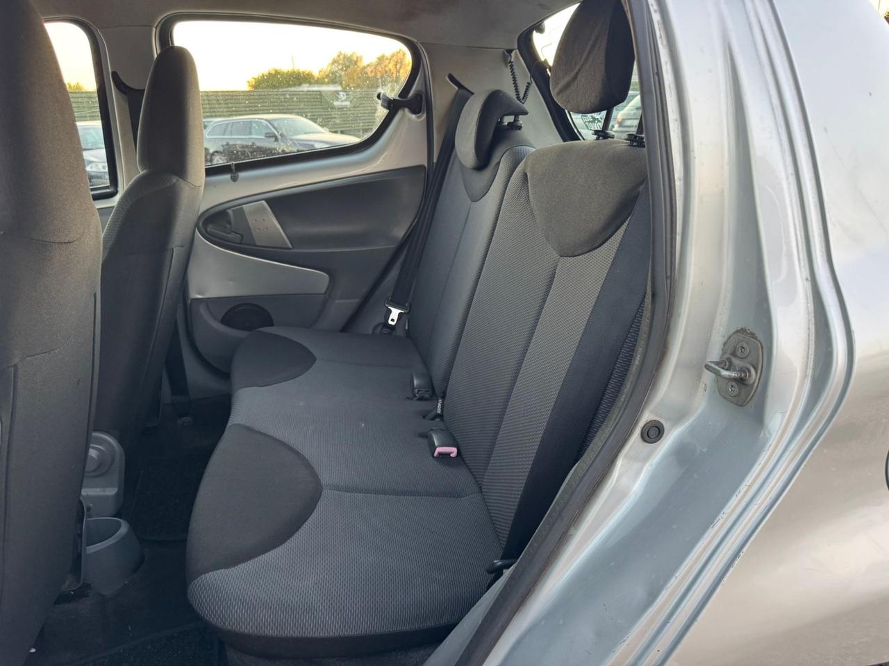 Toyota Aygo 1.0 12V VVT-i 5 porte