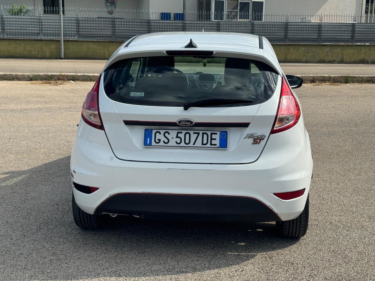 Ford Fiesta 1.2 60CV 5 porte Titanium GPL