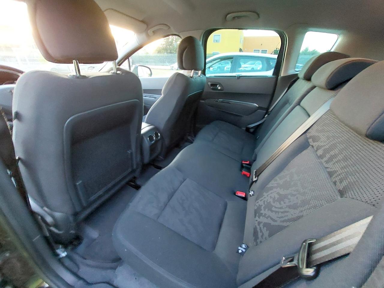 Peugeot 3008 1.6 e-HDi 115CV cambio robotizzato Stop&Start Allure