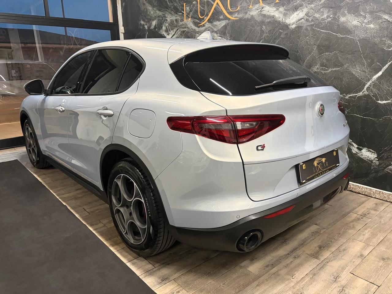 Alfa Romeo Stelvio 2.2 Turbodiesel 190 CV AT8 Q4 Sprint 24 mesi di garanzia