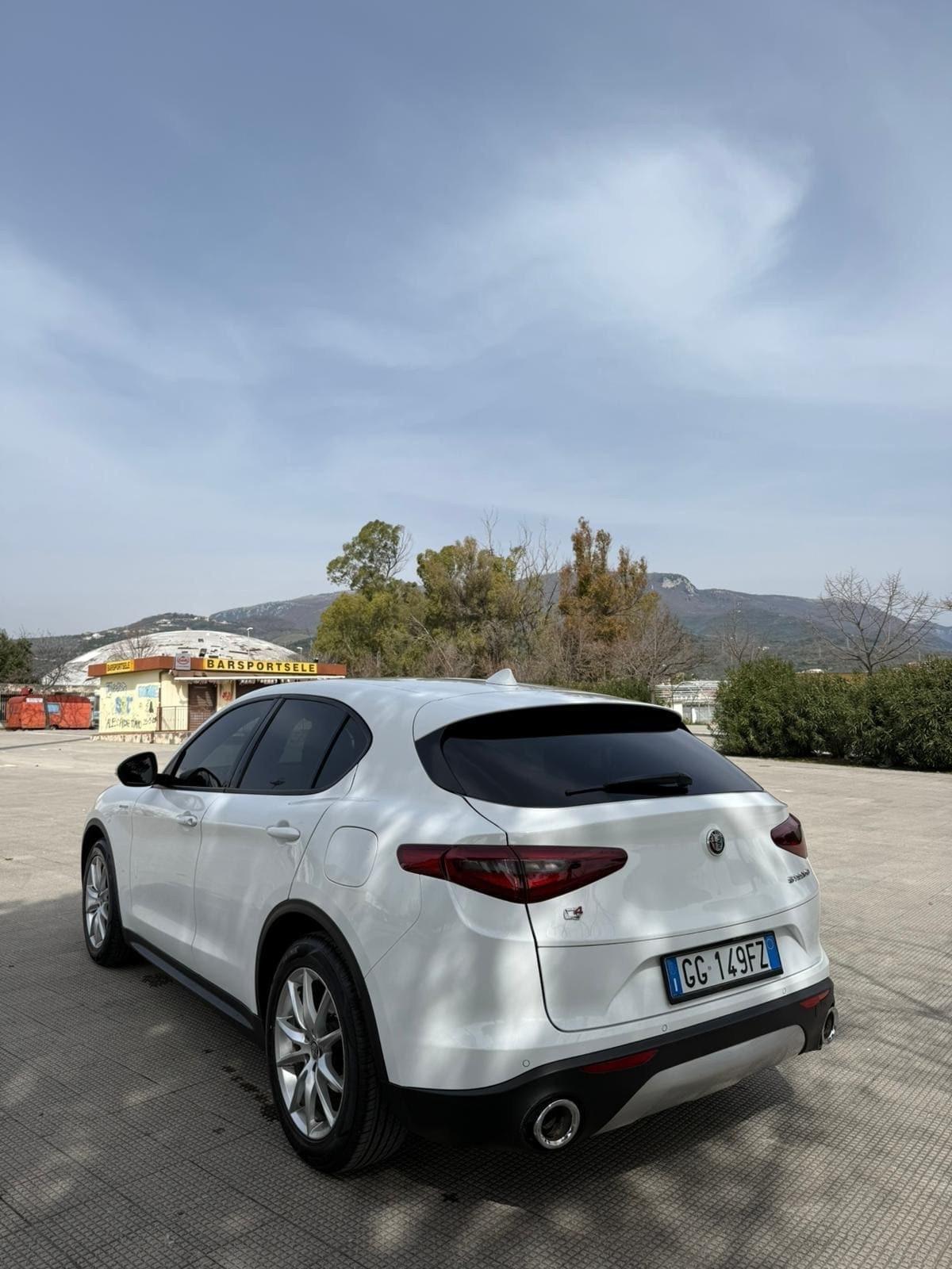Alfa Romeo Stelvio 2.2