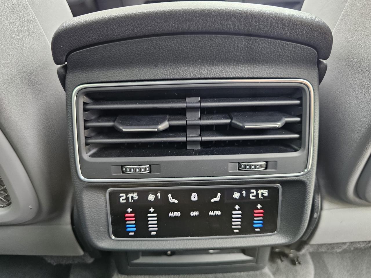Audi Q8 50 TDI SLINE INT EST