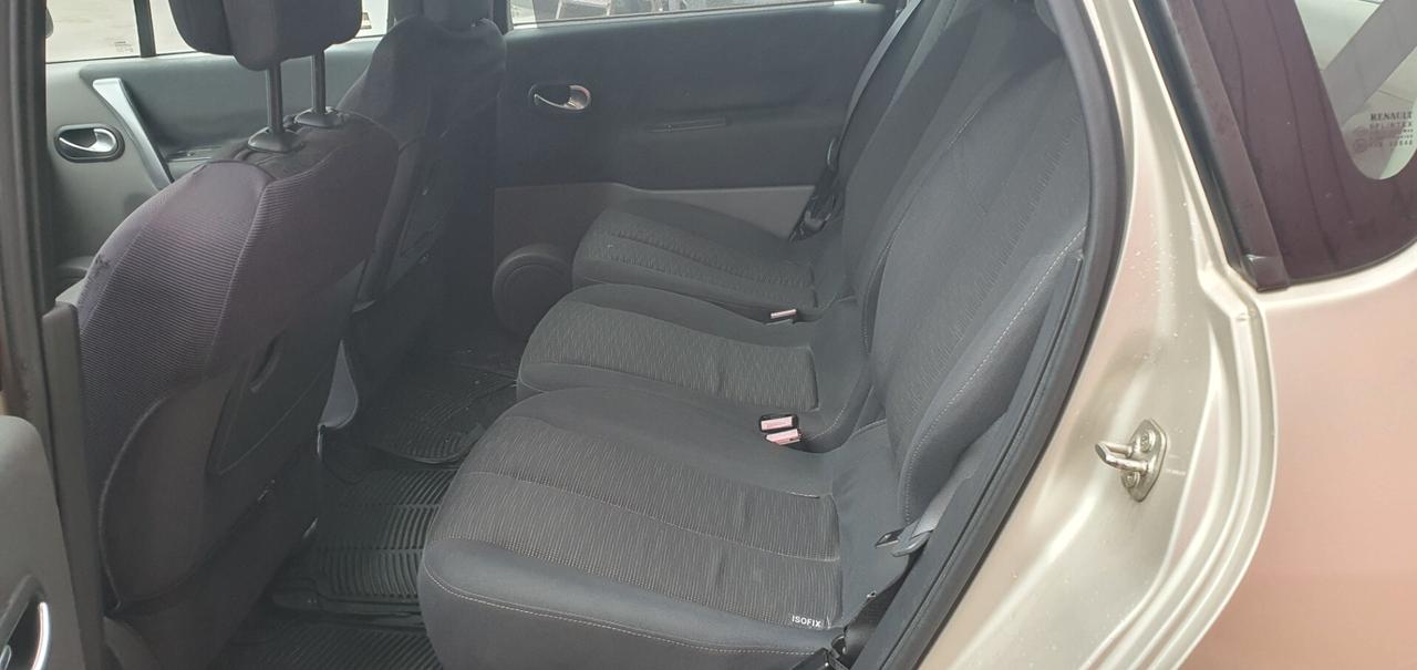 Renault Scenic Scénic 1.9 dCi/130CV Dynamique