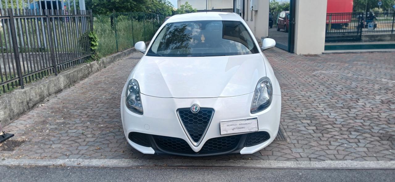 Alfa Romeo Giulietta 1.6 JTDm 120 CV neopatentati