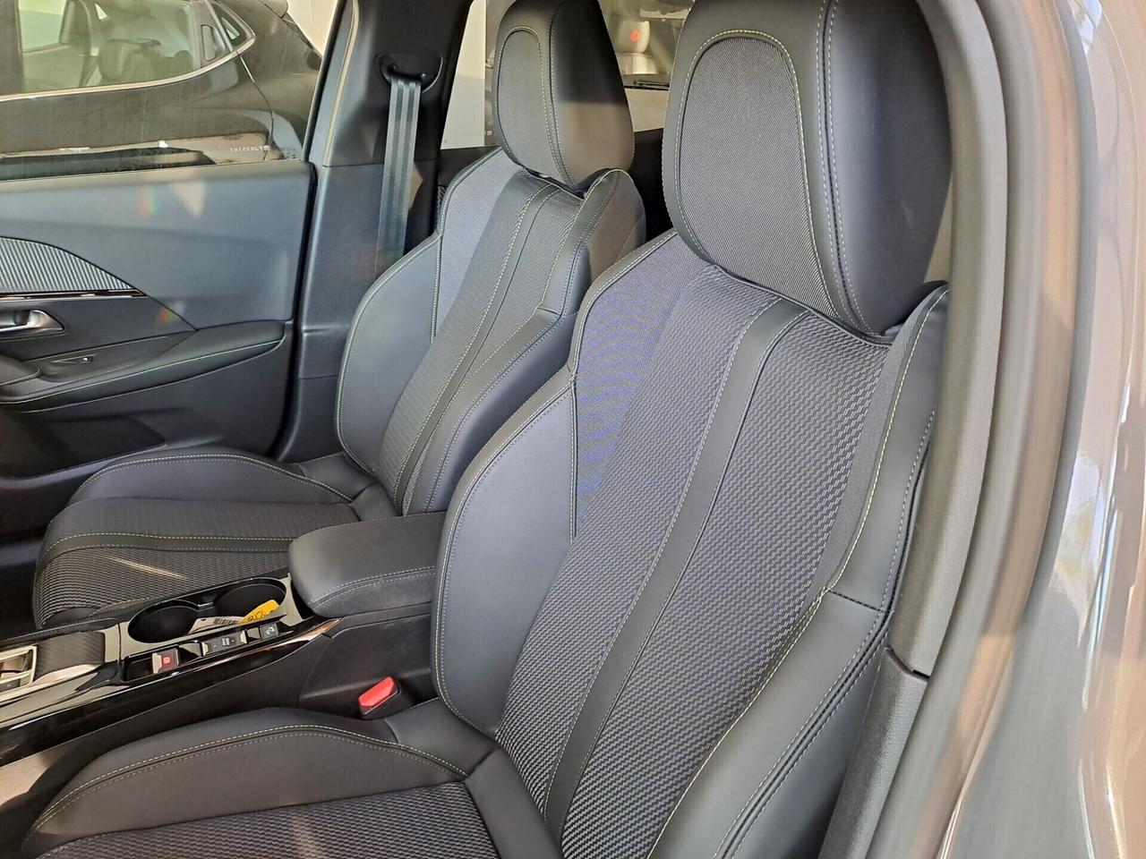 Peugeot 2008 1.5 BlueHDi 130 EAT8 GT 10/2023