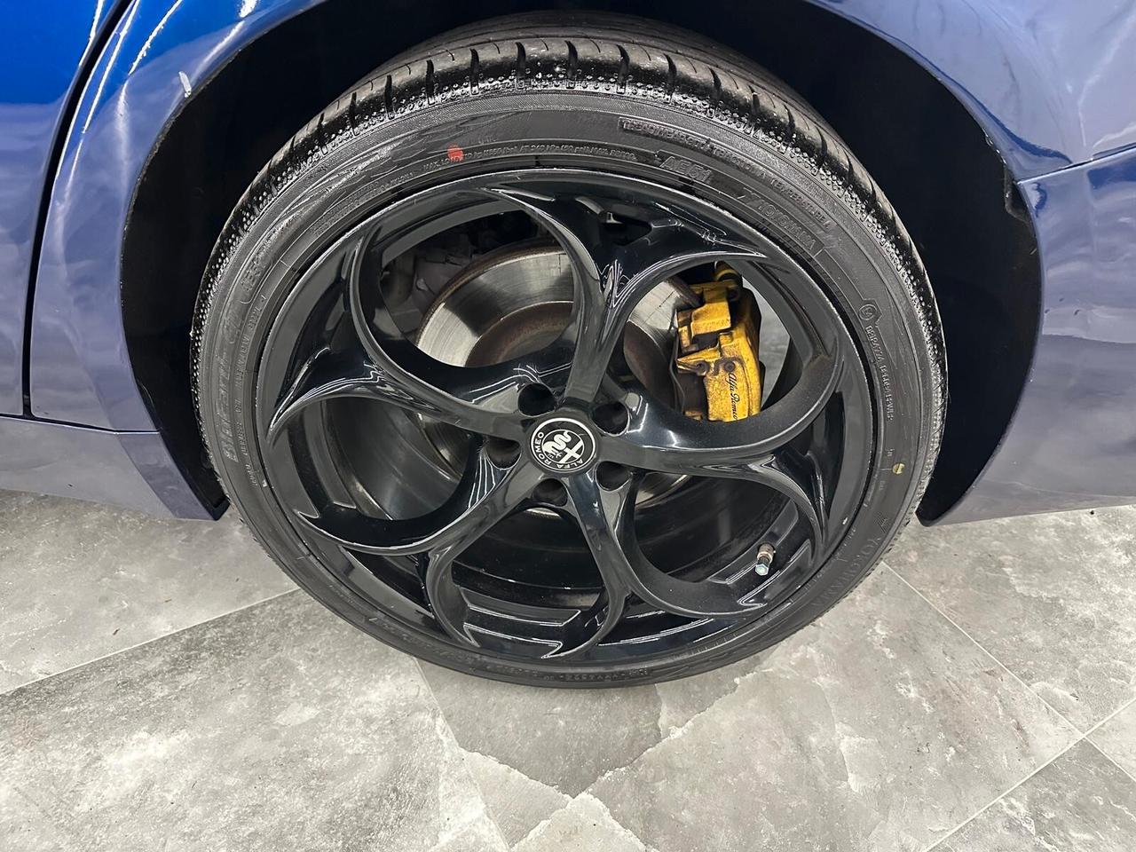 Alfa Romeo Giulia 2.2 Turbodiesel 210 CV AT8 AWD Q4 Veloce