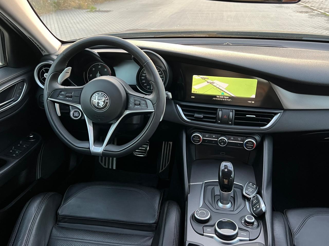 Alfa Romeo Giulia 2.2 Turbodiesel 210 CV AT8 AWD Q4 Veloce