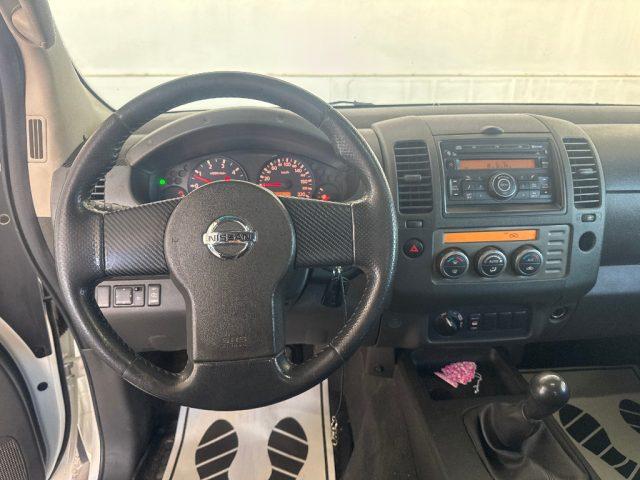NISSAN Navara 2.5 dCi 4 porte Double Cab LE gancio traino