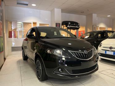 Lancia Ypsilon 1.0 FireFly 5 porte S&S Hybryd Gold