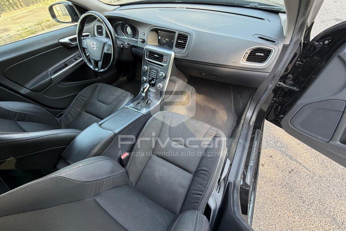 VOLVO V60 D2 1.6 Powershift Momentum