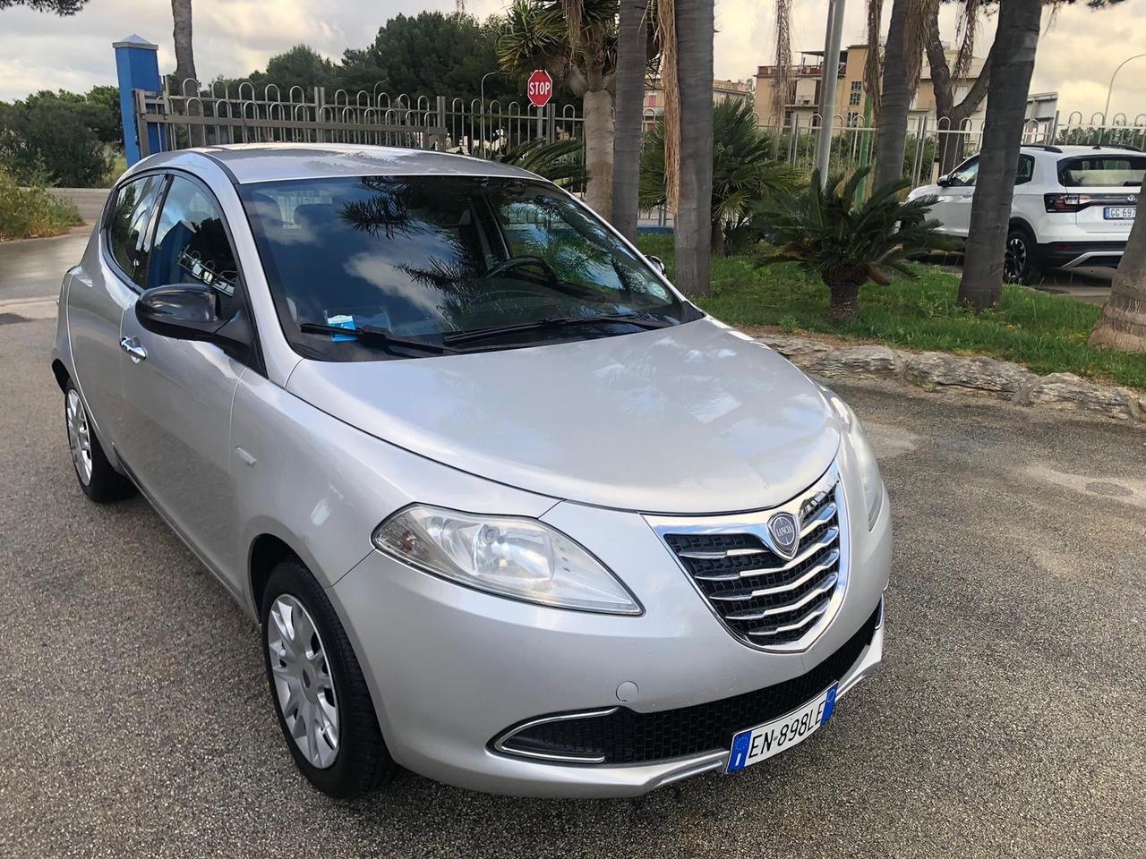 Lancia Ypsilon 1.3 MJT 16V 95 CV 5 porte S&S Gold