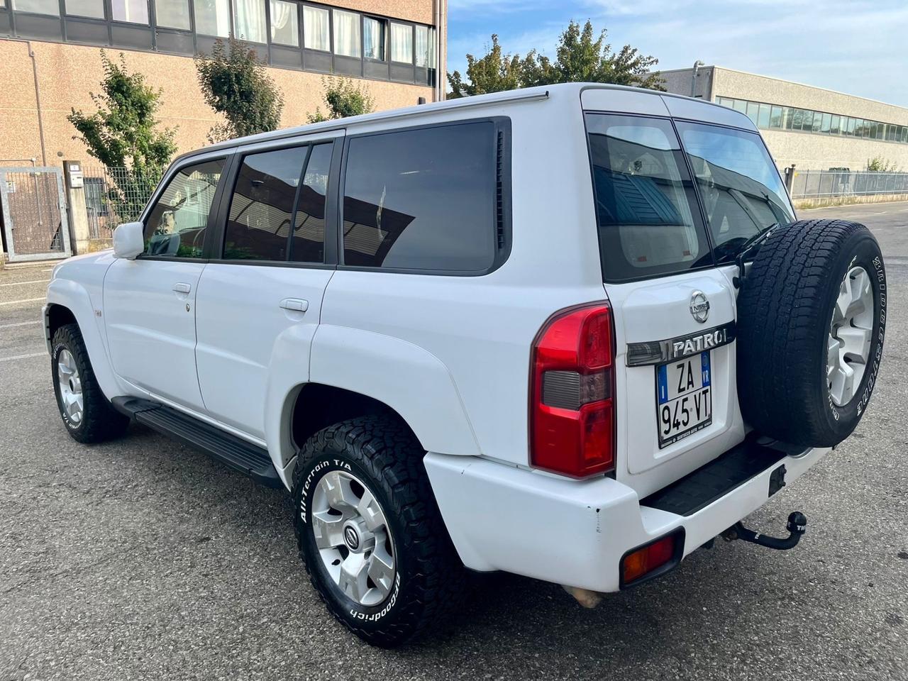 Nissan Patrol GR 3.0td 2009 174.000km 7posti perfetta