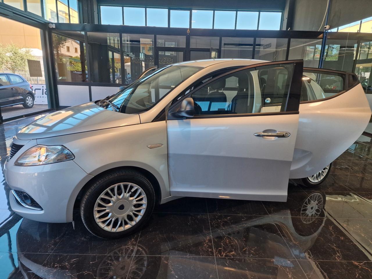 Lancia Ypsilon 1.2 BENZINA-GPL, 121 mila chilometri