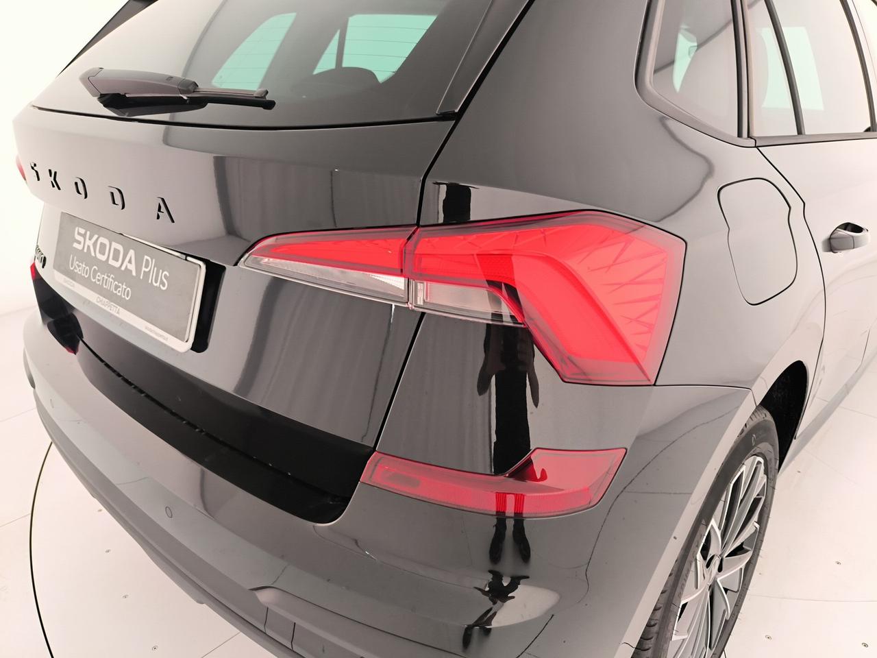 Skoda Kamiq 1.0 tsi black dots 115cv