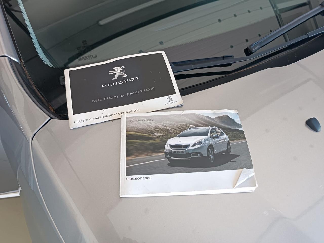Peugeot 2008 BlueHDi 120 S&S Black Matt