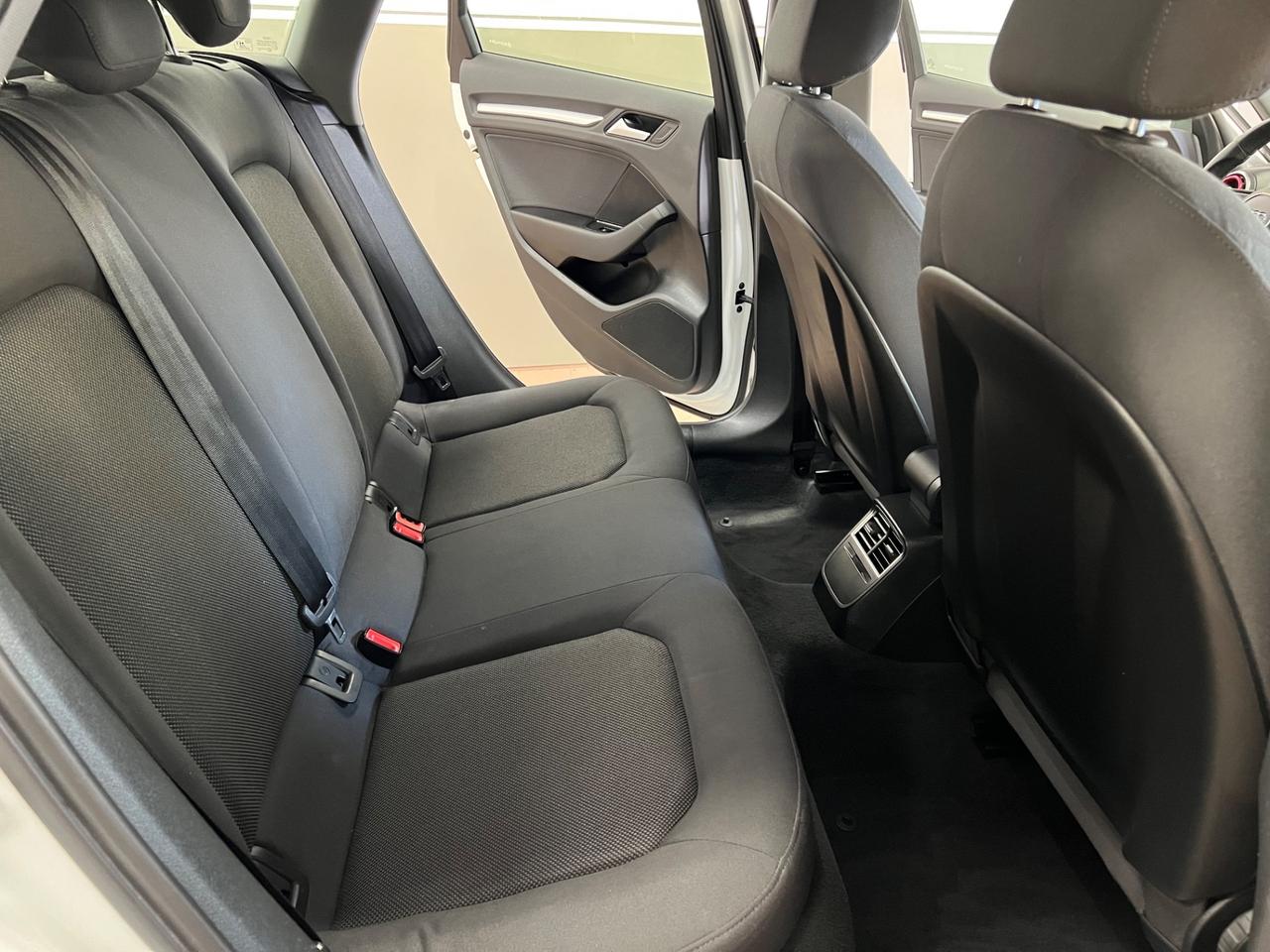 Audi A3 SPB 1.6 TDI S tronic Business