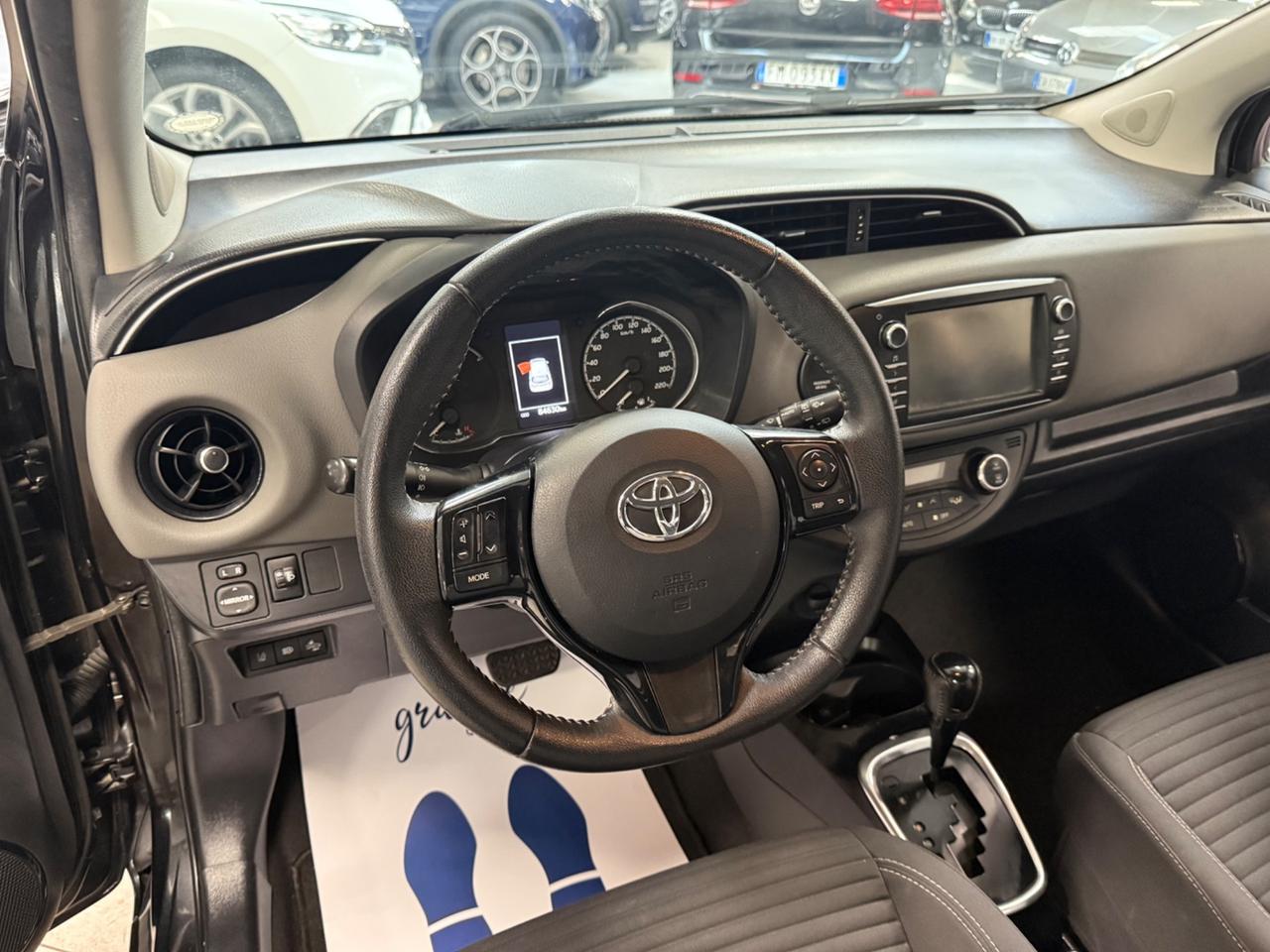Toyota Yaris 1.5 Hybrid 5 porte Active Plus 73CV Ok Neopatentati