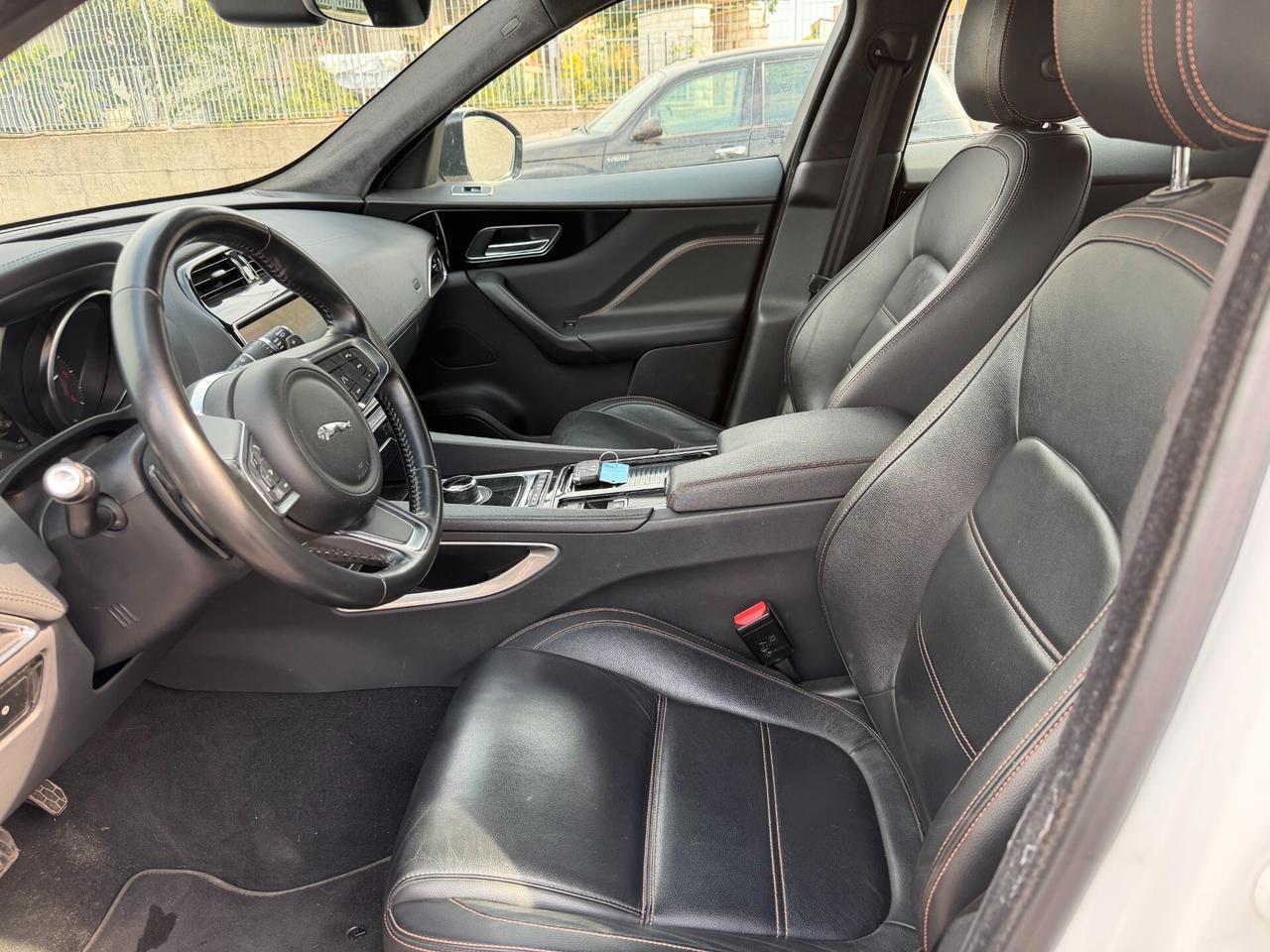 Jaguar F-Pace 2.0 D 240 CV AWD aut. Prestige