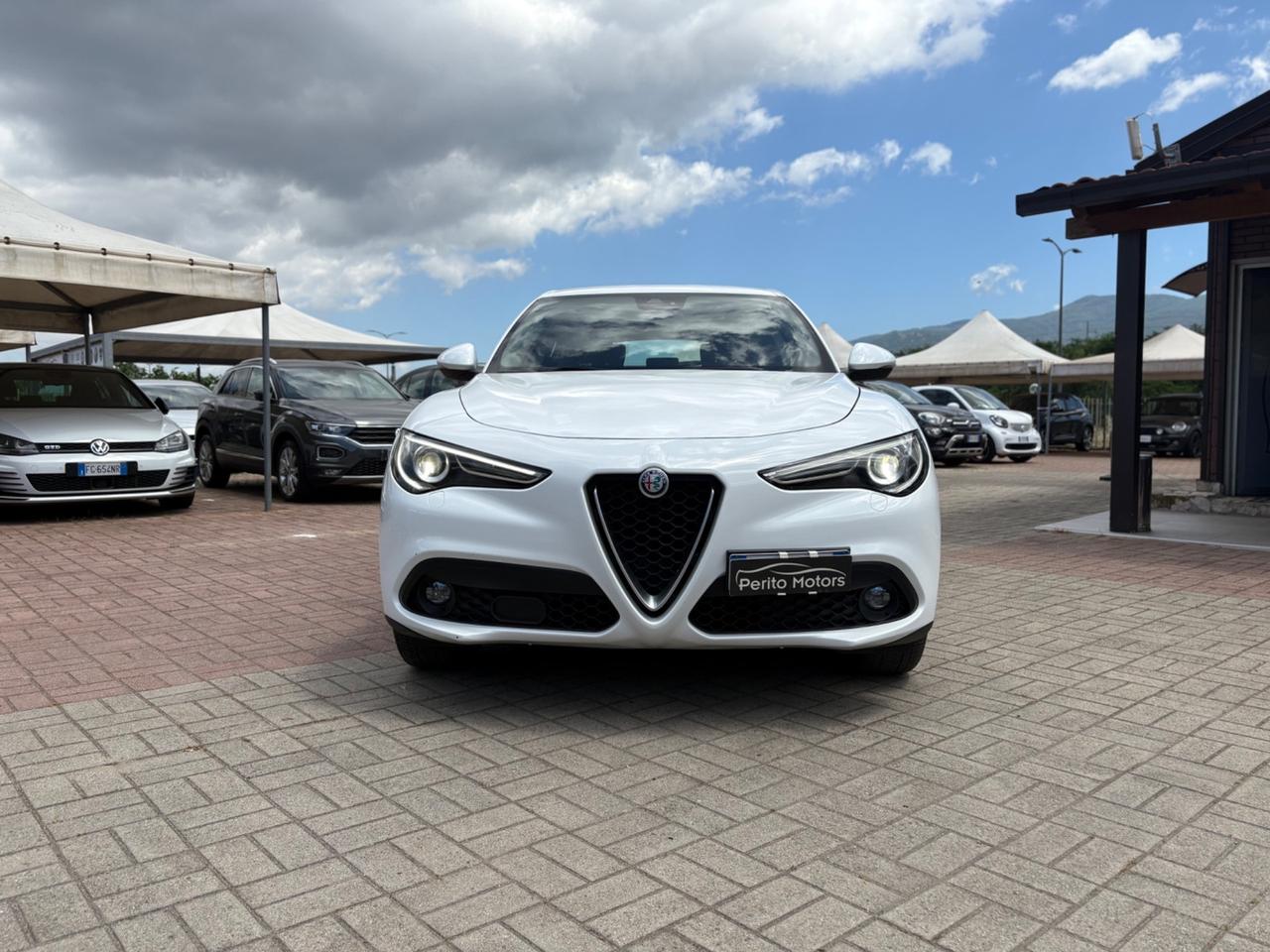 Alfa Romeo Stelvio 2.2 Turbodiesel 180 CV AT8 RWD Business