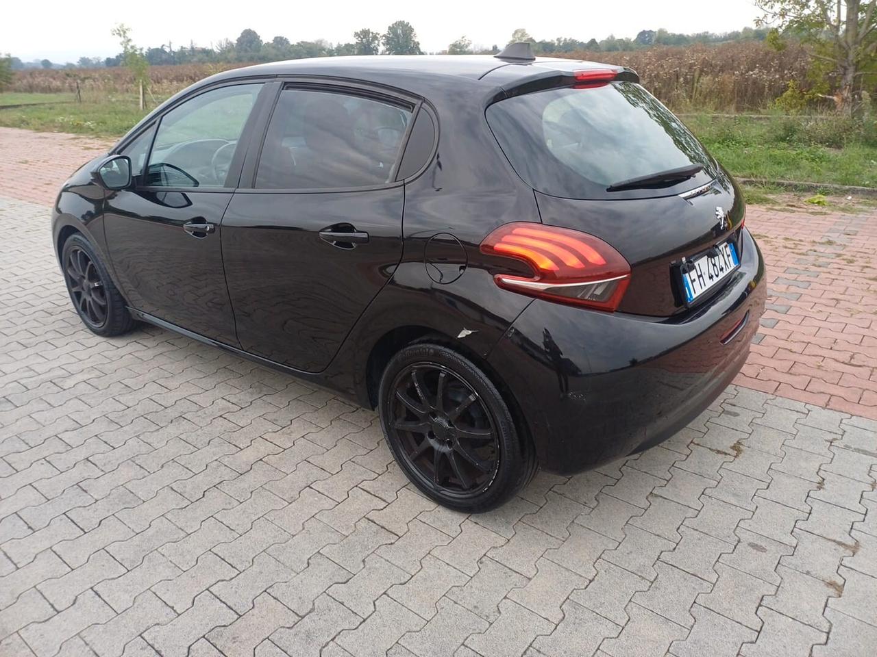 Peugeot 208 BlueHDi 75 S&S 5 porte Active