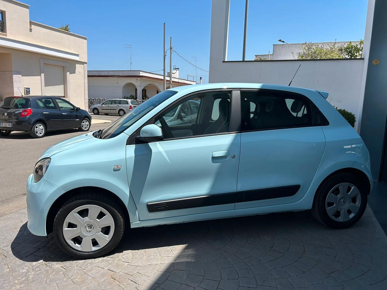 Renault Twingo 1.0 51 Kw LIVE - 2014