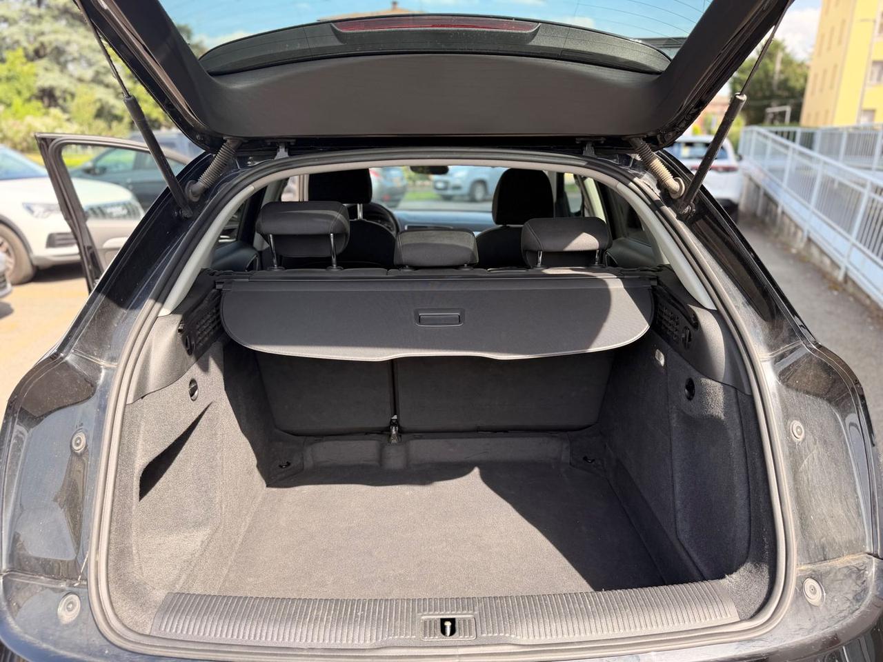Audi Q3 Business 2.0 TDI #11238