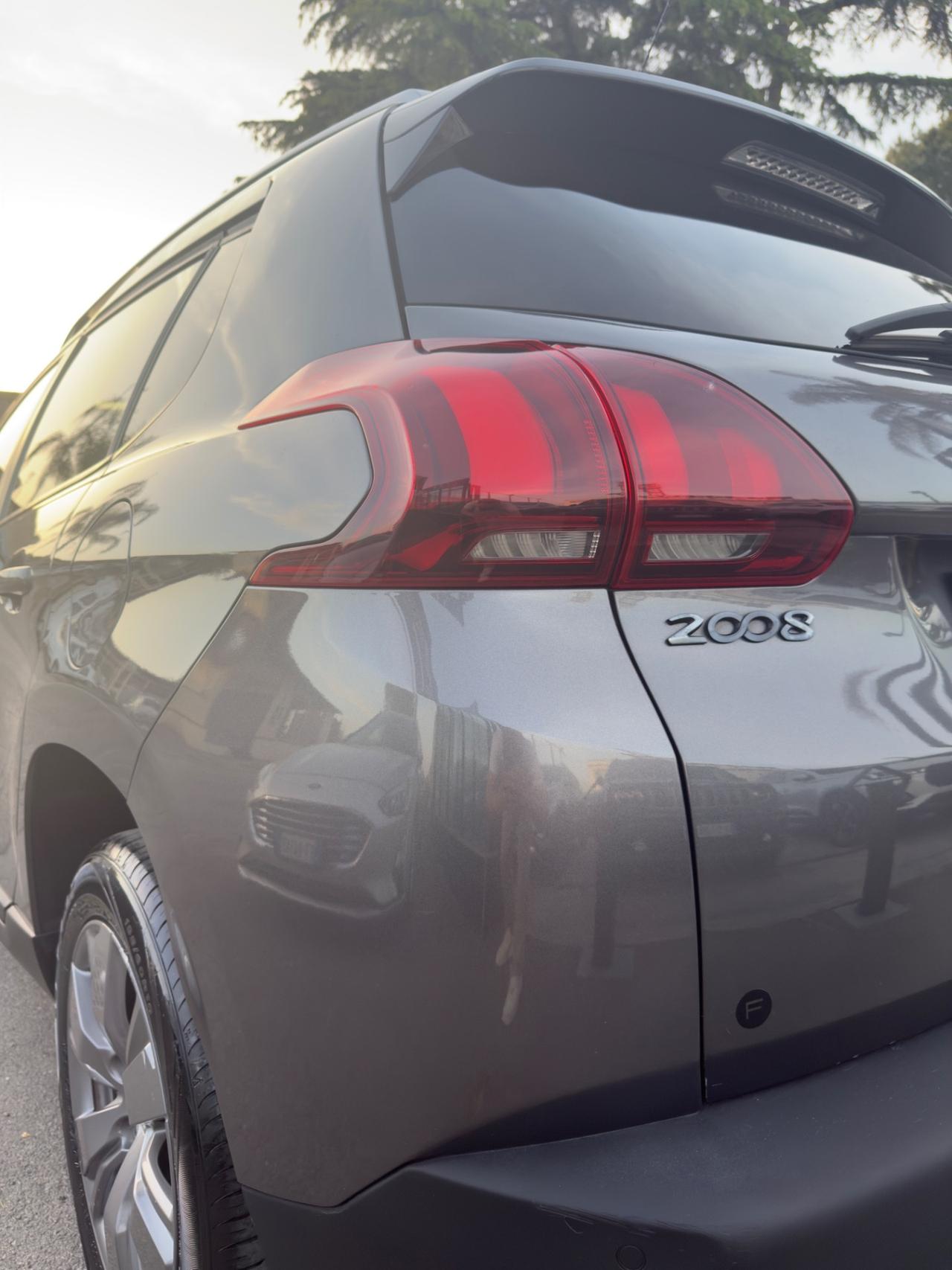 Peugeot 2008 BlueHDi 75cv Allure