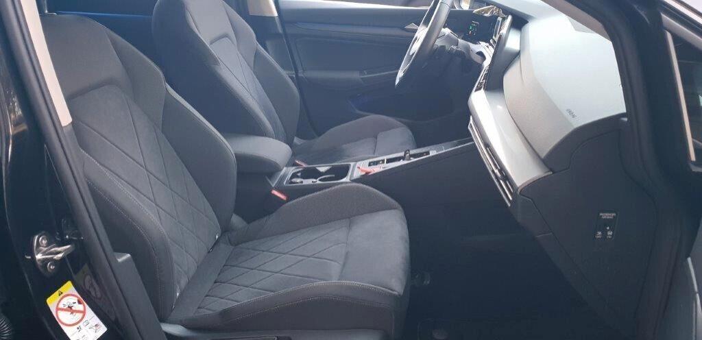 Volkswagen Golf 2.0 TDI 150 CV DSG SCR Style AZIENDALE 11.000 KM