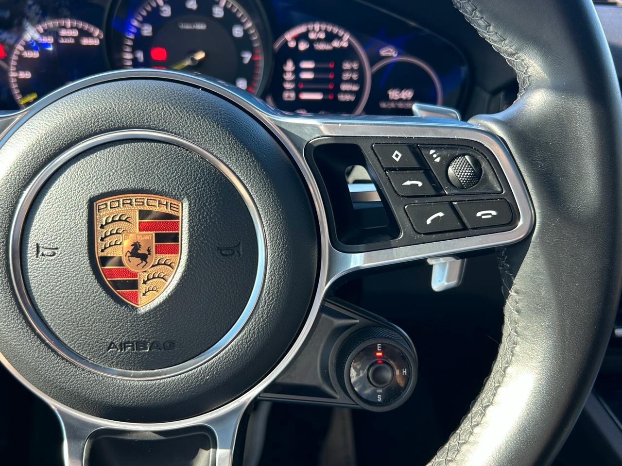 Porsche Cayenne Coupe 3.0 e-hybrid Platinum Edt tiptronic