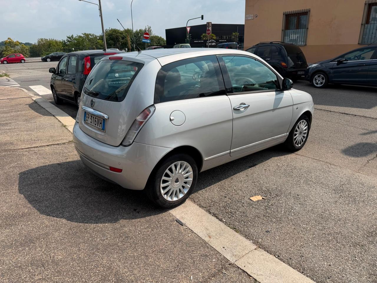 Lancia Ypsilon 1.3 MJT 75 CV Platinum