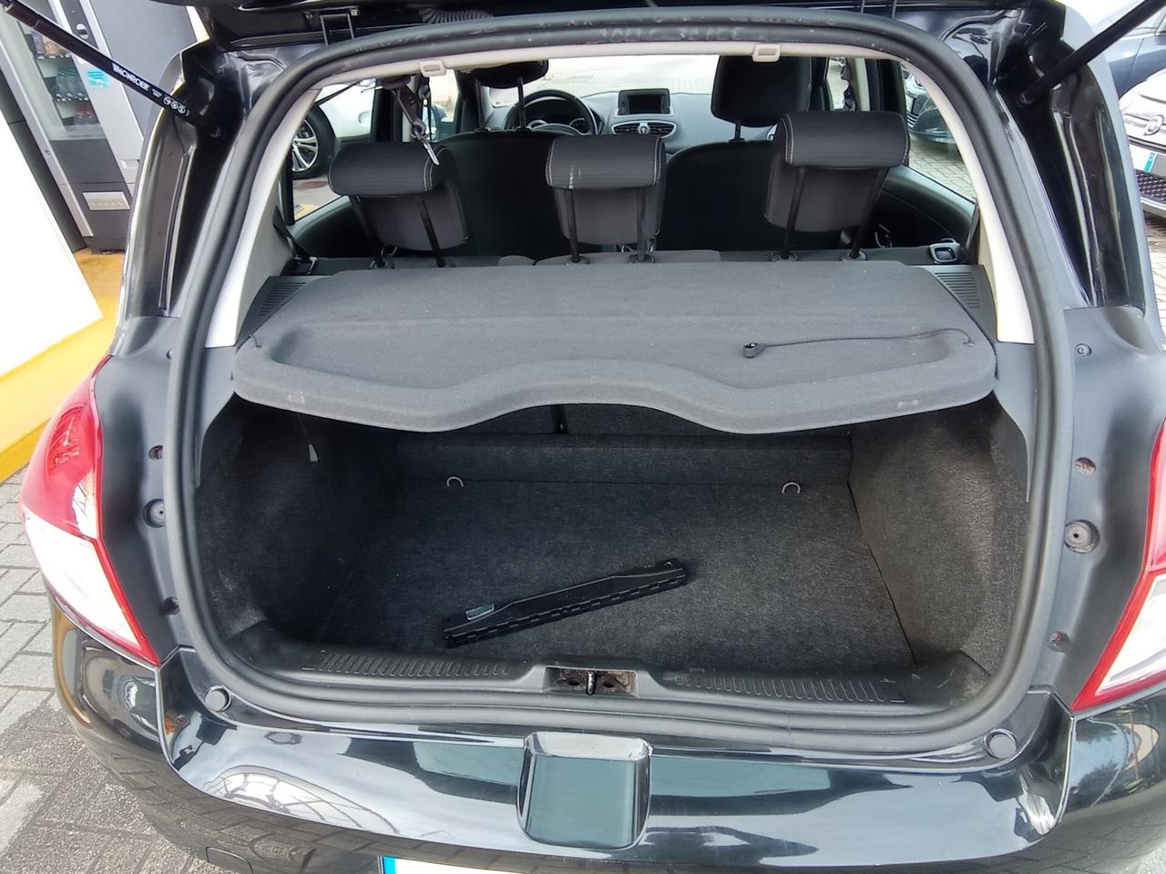 Renault Clio 1.2 16V 5 porte Confort